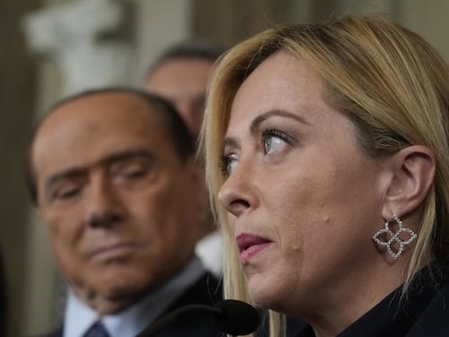 Silvio Berlusconi svela la telefonata con Giorgia Meloni sul governo