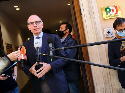 Agitare un fantomatico fascismo nuoce alla pace sociale