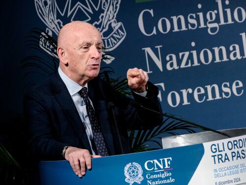 Almasri, “azzardo inaccettabile”. Sisto sbugiarda il papocchio delle toghe sull’indagine