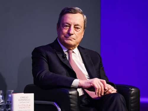 Mario Draghi l’asso nella manica per il Centro? La diabolica idea di Renzi