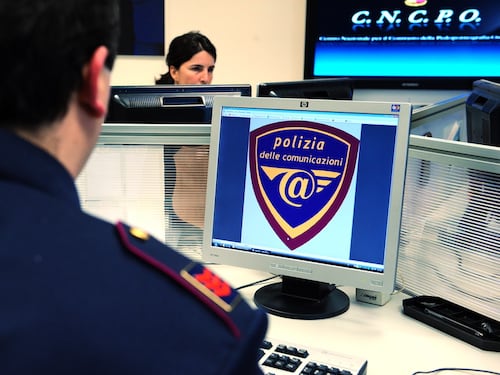 Pedopornografia internazionale, arrestati tre italiani