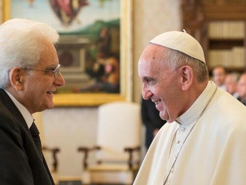 Spaventa l’asse di ferro tra Bergoglio e Mattarella
