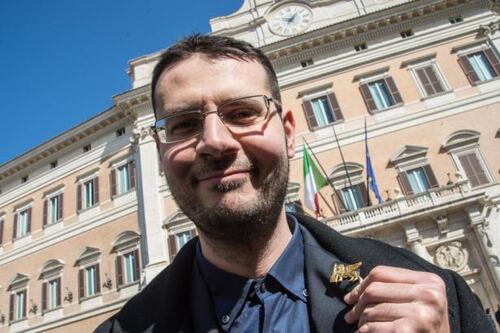 Insultò Mattarella, deputato della Lega indagato per vilipendio
