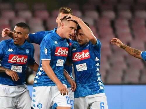 Zielinski-Mertens ribaltano il Milan. E Napoli vince 3-2 in rimonta