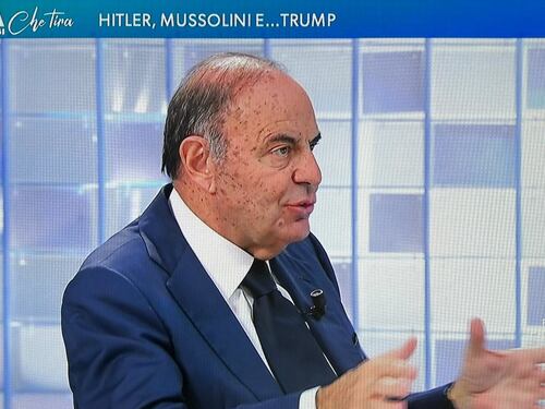 Trump, Vespa: "Fascismo? Assurdo". Poi fa impazzire la sinistra su Meloni