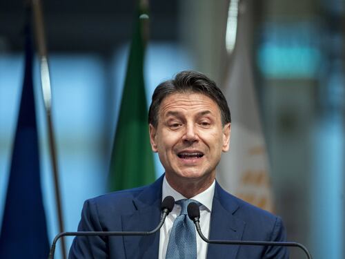 M5S e la crisi, la fine è certificata dalla disillusione della gente. I meriti di Mario Draghi