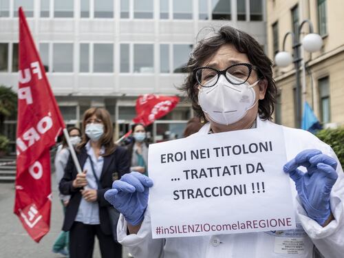 Roma, caos ospedali: medici stangati dopo l'emergenza coronavirus. Altro che eroi