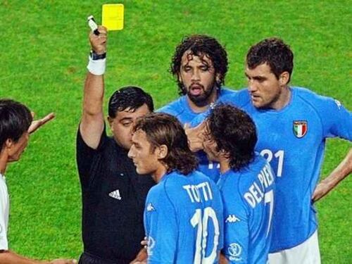 L'arbitro Byron Moreno e lo scandalo di Italia-Corea: "Ecco cosa mi hanno offerto"