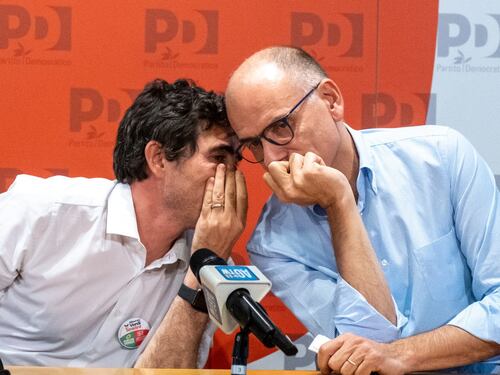 Direzione Pd rinviata tre volte. Rivolta contro Letta: i candidati sicuri e i big esclusi