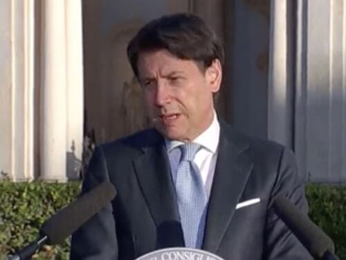 Gli Stati Generali di Conte: abbassare l'Iva? Stiamo discutendo. E lancia il voucher per le donne manager