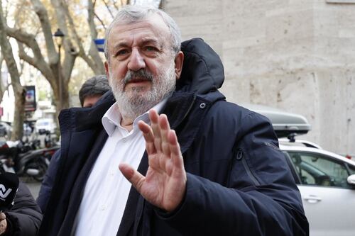 Il Csm "boccia" Emiliano, nessun incarico in Regione: o la toga o resta a casa