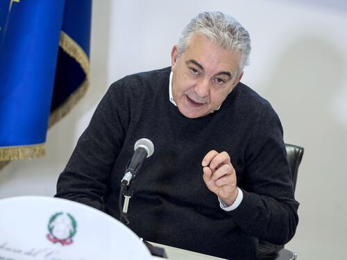 Covid, il piano del commissario Arcuri sui vaccini: "Conta le dosi somministrate con i software non pronti"