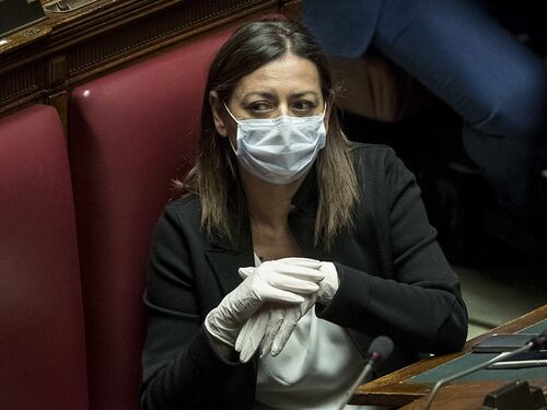 Niente carta per i regali di Natale, Saltamartini sul piano rifiuti del Pd: "Siamo al ridicolo"