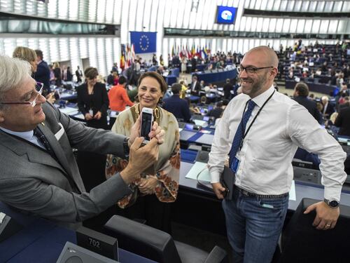 Straordinario segnale politico. Luisa Regimenti applaude il viaggio della presidente Metsola a Kiev