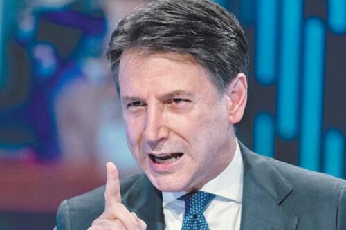 Conte e la grana del doppio mandato: deroghe ad hoc per pochi eletti
