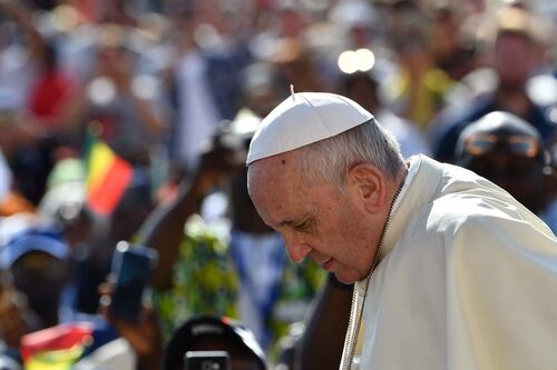 Caos pedofilia: vertice segreto in Vaticano tra Papa e cardinali Usa