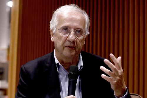 Walter Veltroni, bufera per il libro "pro gender" a scuola: la Lega porta il caso in Parlamento