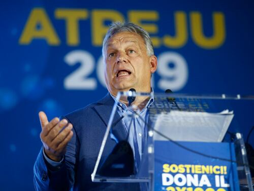 Botte da Orban: "Governo anti-popolo"