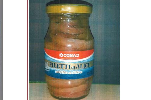Richiamato un lotto di filetti di alici Conad: rischio chimico, c'è istamina