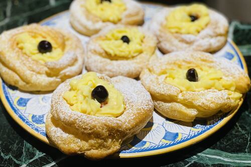 Festeggiamo il papà come da tradizione napoletana, con la zeppola di San Giuseppe