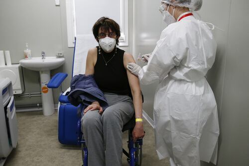 L'hub di Fiumicino raddoppia. Nel Lazio vaccini fino a mezzanotte