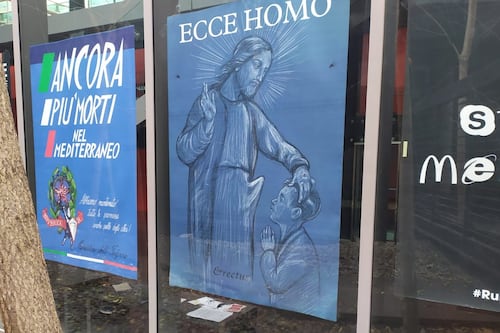 Gesù eccitato con un bambino. Bufera sul Macro per un manifesto blasfemo