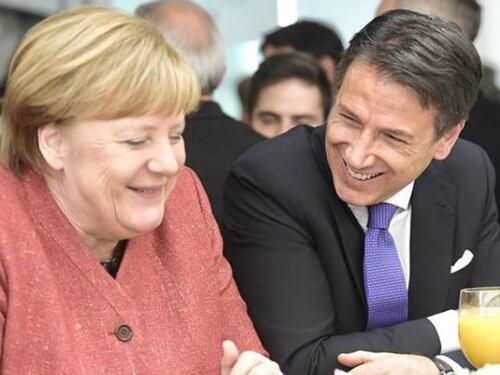 Conte non ride più con la Merkel. E sbotta: "Non stiamo scrivendo un manuale di economia"