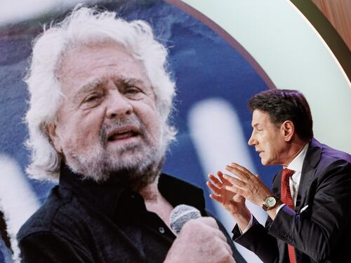 Beppe Grillo contro Conte: "Riprendiamoci le nostre battaglie"
