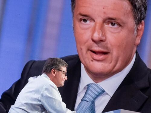Terzo polo, accordo vicino. Renzi: "Il leader? Non lo dico". Incontro decisivo con Calenda