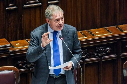 Governo al lavoro per salvare quasi centomila dipendenti: 73 i tavoli di crisi aperti