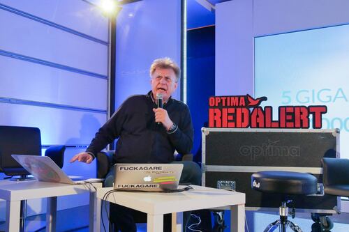 Red Ronnie: "Pro-droga e radical chic, che pena questi cantanti"