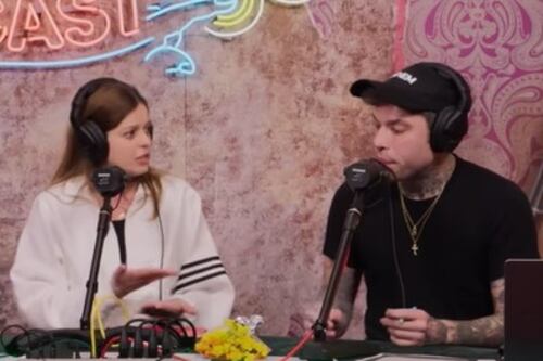 Fedez le canta a Ilaria Salis: "Ti vorrei sposare ma sei già occupata come una casa popolare"