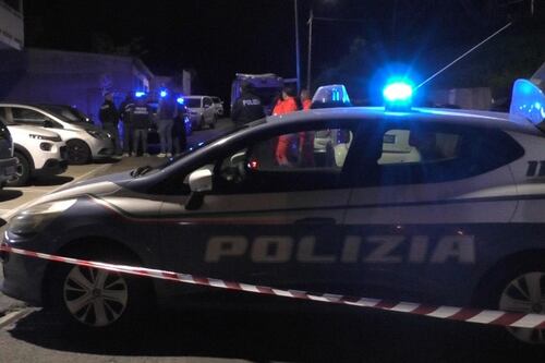 Catanzaro, gli abiti della festa poi giù dal balcone. Crepet: "Fallimento della solitudine"