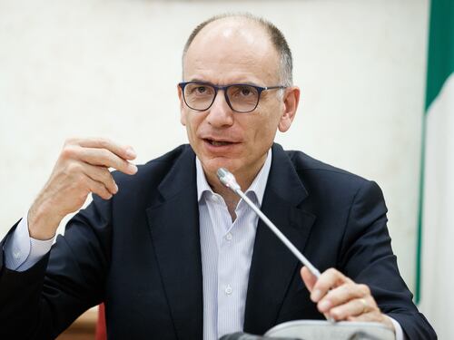 Elezioni politiche 2022, i giovani turchi nel Pd tornano alla carica. Chi “ricatta” Enrico Letta