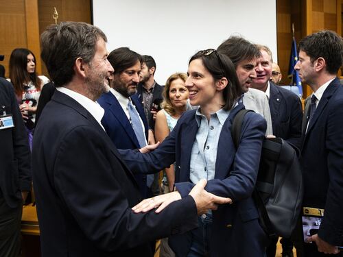 Pd in frantumi, siluro di Schlein a Franceschini: “Io mi occupo di temi concreti…”