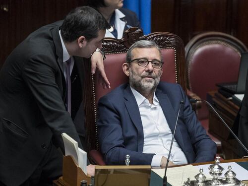 Alla Camera senza cravatta, Giachetti triturato dai social