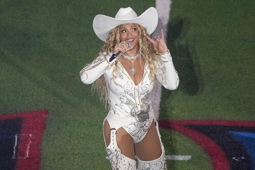 Da Sting a Beyoncé: le star del pop fuggono dalle band