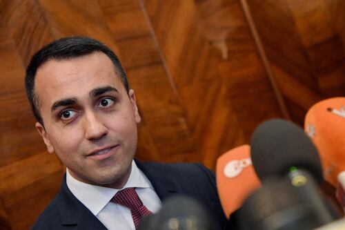 Processo a Di Maio, gli eletti M5s cacciano i "comunicatori"