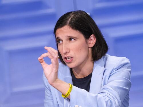 Medio Oriente, Elly Schlein difende Gaza. Così sbandano i dem