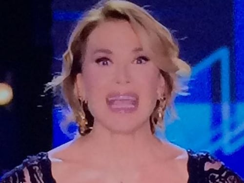 Il Grande Fratello vince col fiatone ma deve fare i conti col boom di Floris