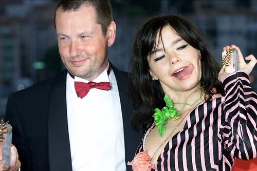 Björk denuncia: molestata da un regista danese. Lars von Trier: tra noi due solo grande inimicizia
