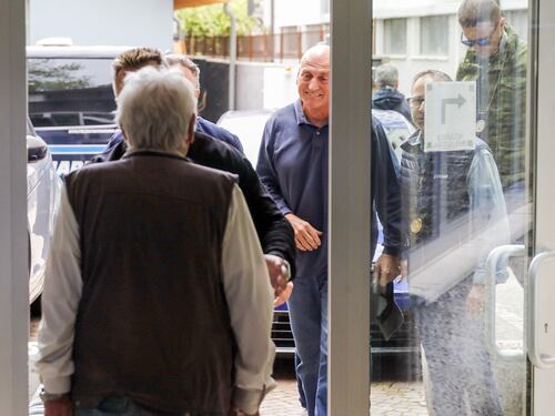 Chico Forti, dopo il caso Lucarelli-Travaglio sospese le visite