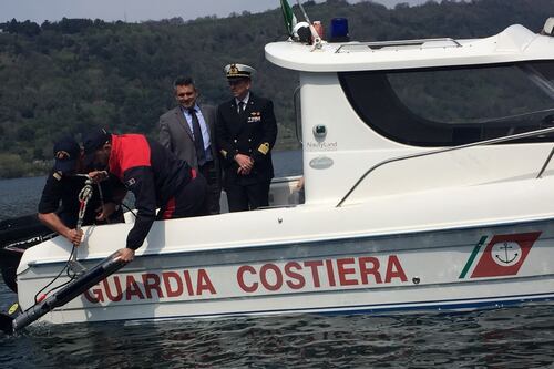 Lago di Nemi, con i ricercatori a caccia della nave di Caligola