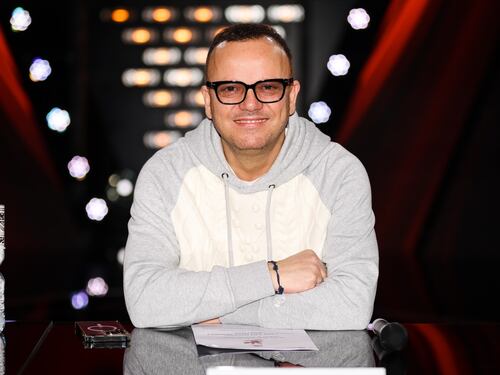 Gigi D'Alessio tuona contro il Pd: "Cambiate mestiere"