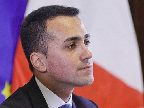 Di Maio e il rimpasto, lui nega ma...