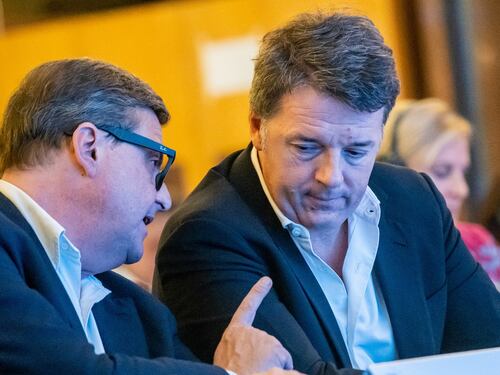 Terzo polo, Matteo Renzi e Carlo Calenda ai ferri corti. Cosa succede nel partito unico