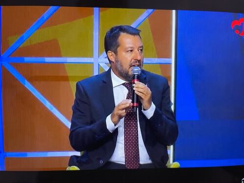 Salvini spiazza tutti, perché va d'accordo con Letta. Poi fulmina Conte