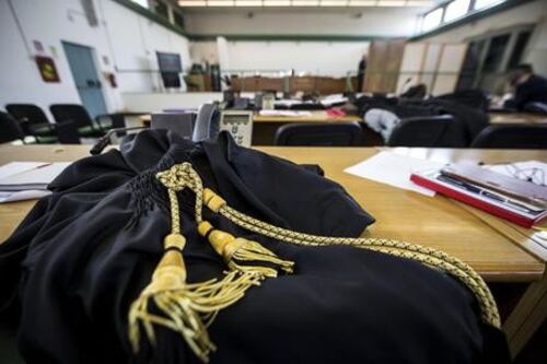 Ravenna, cosa aspettano i pm a contestare l'associazione a delinquere?