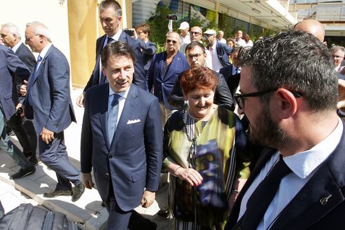 Clandestini, via libera alla regolarizzazione. E ora che fanno i grillini?