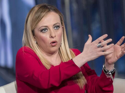 Giorgia Meloni: "Basta uomini soli al comando"